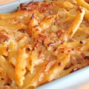 Gratin de pâtes roquefort poires noix miel